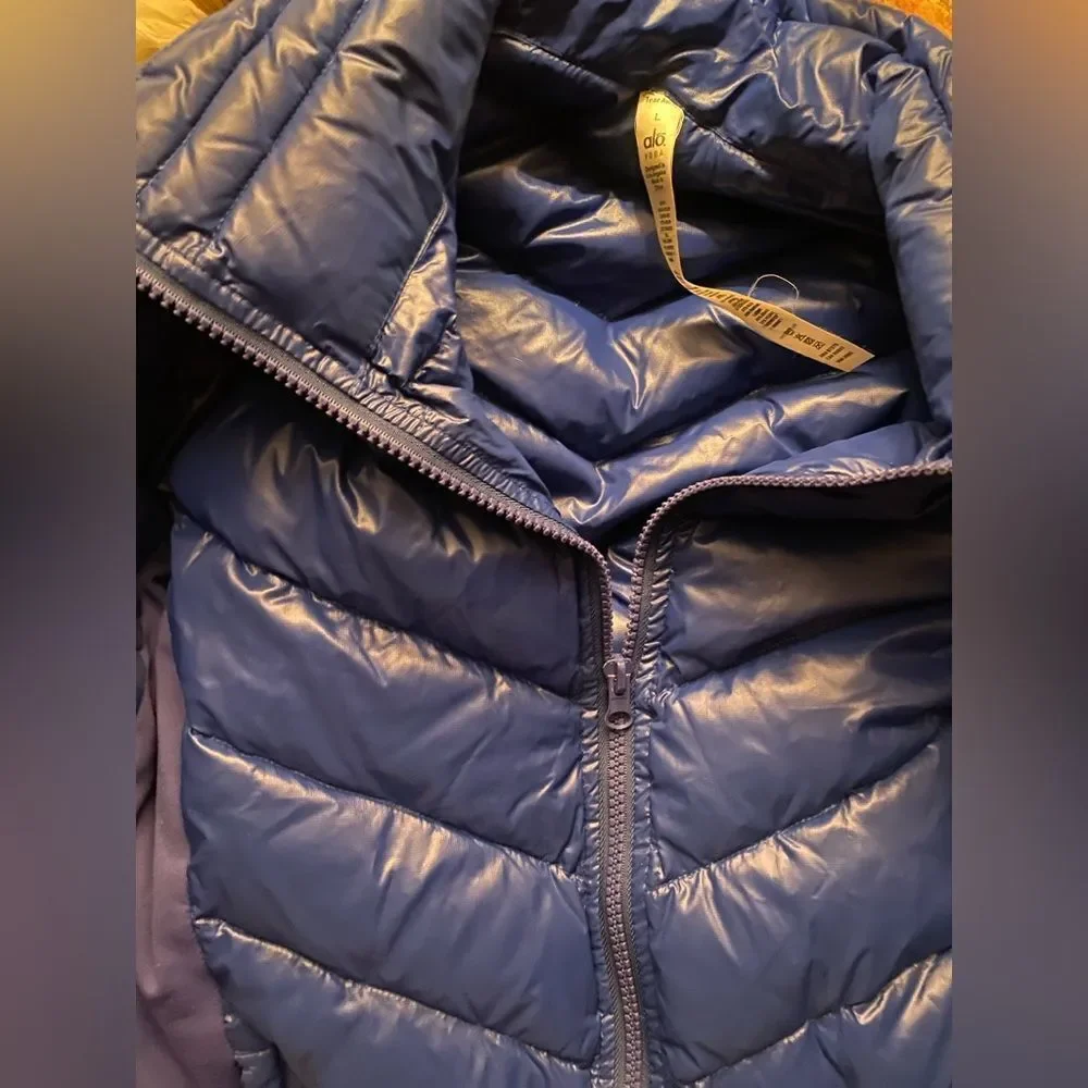 ALO YOGA Relief Quilted Puffer Down Jacket Women's Royal Blue Sz Large